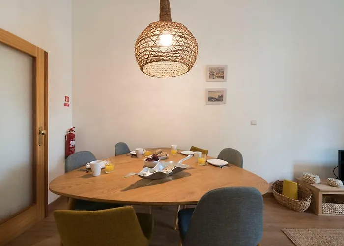 Lovelystay - The Getaway W/ Free Parking * Porto