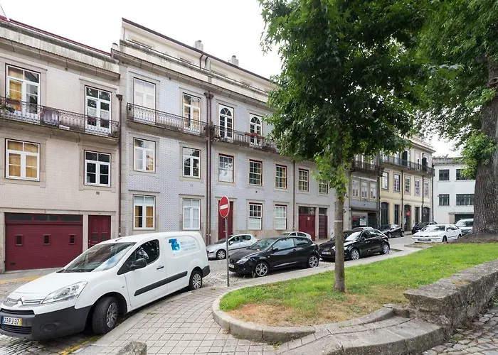 Lovelystay - The Getaway W/ Free Parking * Porto